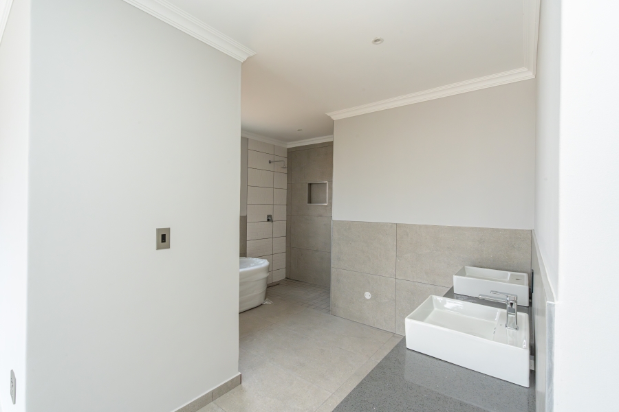 To Let 3 Bedroom Property for Rent in Langebaan Country Estate Western Cape